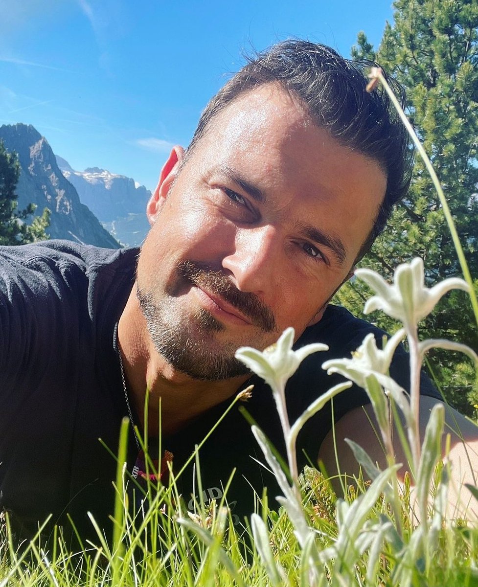 Robert michael (@keshkuchi) on Twitter photo 