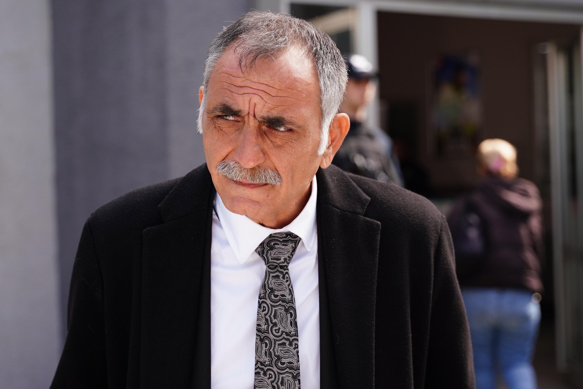 GmO9yeObsAAm6r5?format=jpg&name=large