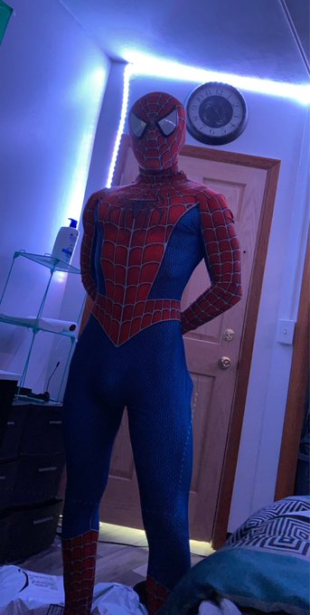 My first ever #spiderman #cosplay #cosplayer #cosplaying https://t.co/ih049BO2Ru