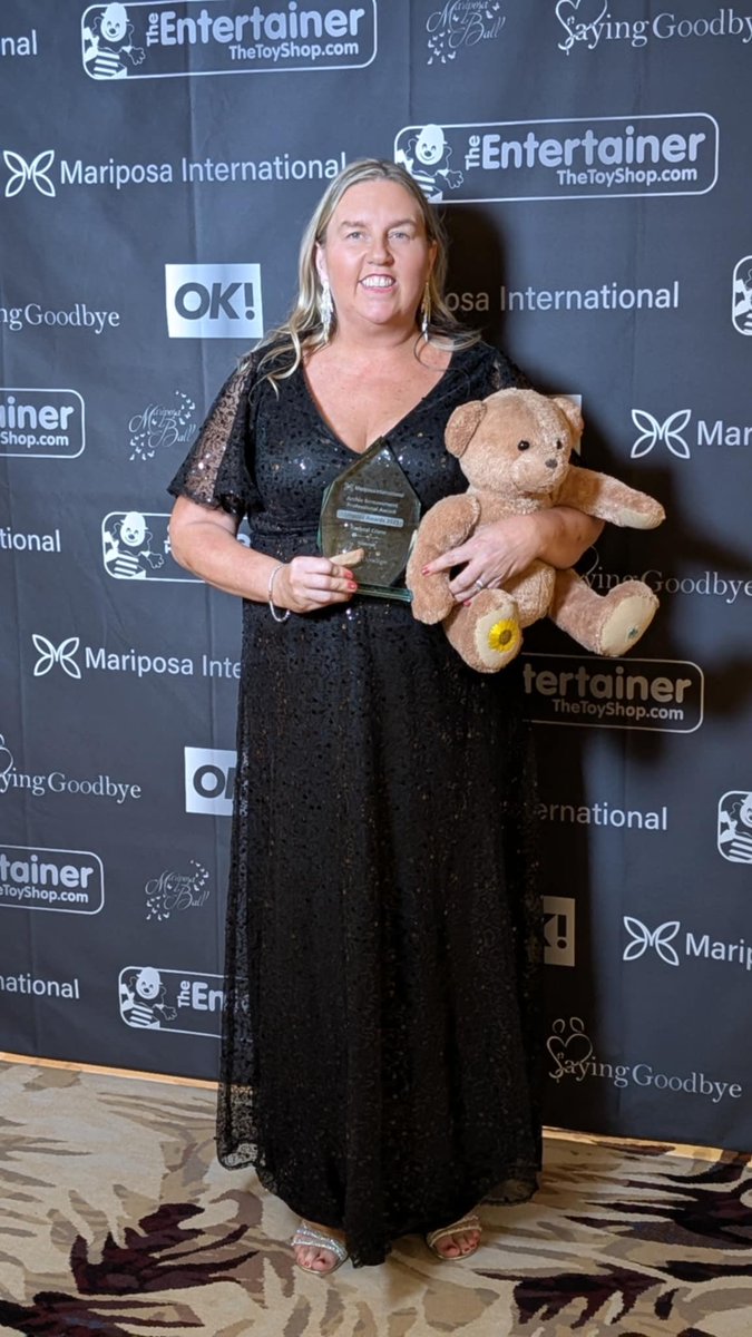 Amazing to meet ⁦<a href="/maxbeesley7/">max beesley</a>⁩ at the Mariposa Ball on Saturday,we were there to celebrate my little Max’s legacy so chatting to another Max I love was surreal ! Such an honour to win Archie’s award ,thankyou ⁦<a href="/msm4rsh/">Kym Marsh</a>⁩ #maxslegacy💙🐻🌈