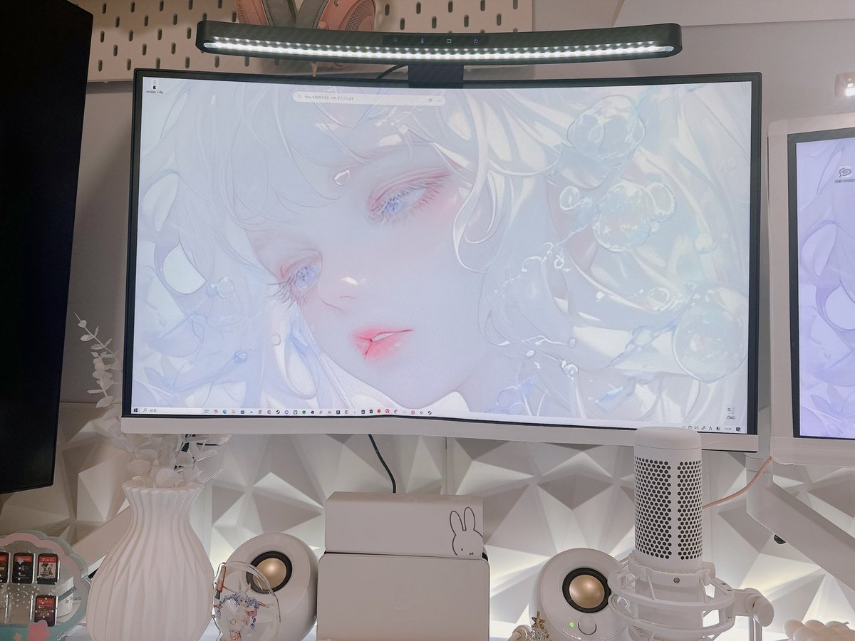 Siotaso's tweet image. Quntis様(@QuntisO )よりから提供して頂きました。
【モニターライト湾曲型リモコン付き自動調光】

強すぎない光とライト自体角度も調節しやすいので目に光が直接当たらないのが長時間のデスクにかなり良い！

Amazon→amzn.asia/d/d7YYpQ8

@QuntisO
#quntis
#monitorlight
#desksetup