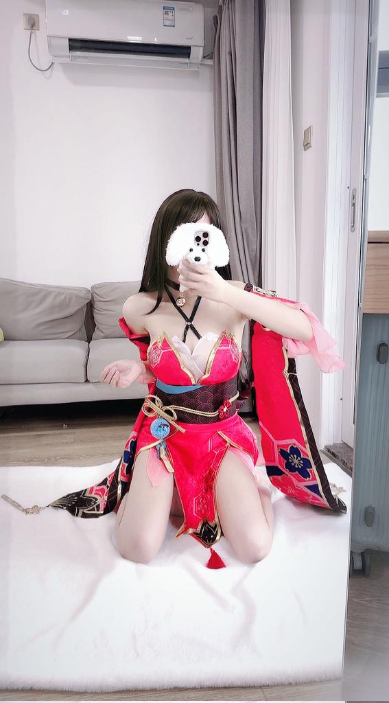 水水榨汁机
年龄(出生年份):05年
身高体重罩杯:156，88，c杯
特点:主动，少女萝莉，配合度高 69 👅 sm （可定制cos）多人…你想要的都可商议
漫展签约嘉宾，先天萝莉圣体。细腰筷子腿 小小只 冷白皮
TG客服：https://t.co/nFgeMfSonW
TG频道：https://t.co/bFOkqaPKB8
🐧：1494246972
#cos  #线下 https://t.co/2oh2u6mYUu