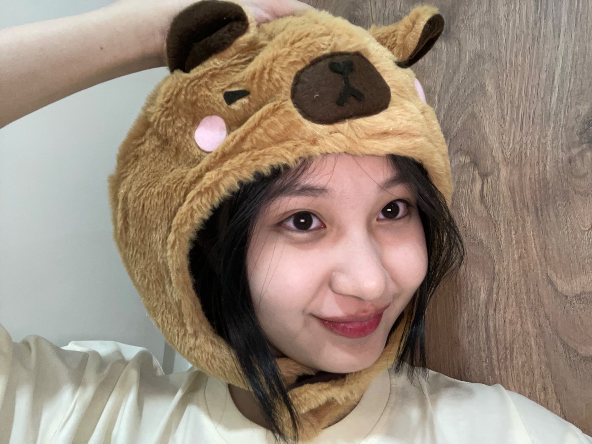 M_MikaelaJKT48's tweet photo. hyyyy akuuu baruuu bangunnn 😆😆 https://t.co/ULMOumM94U