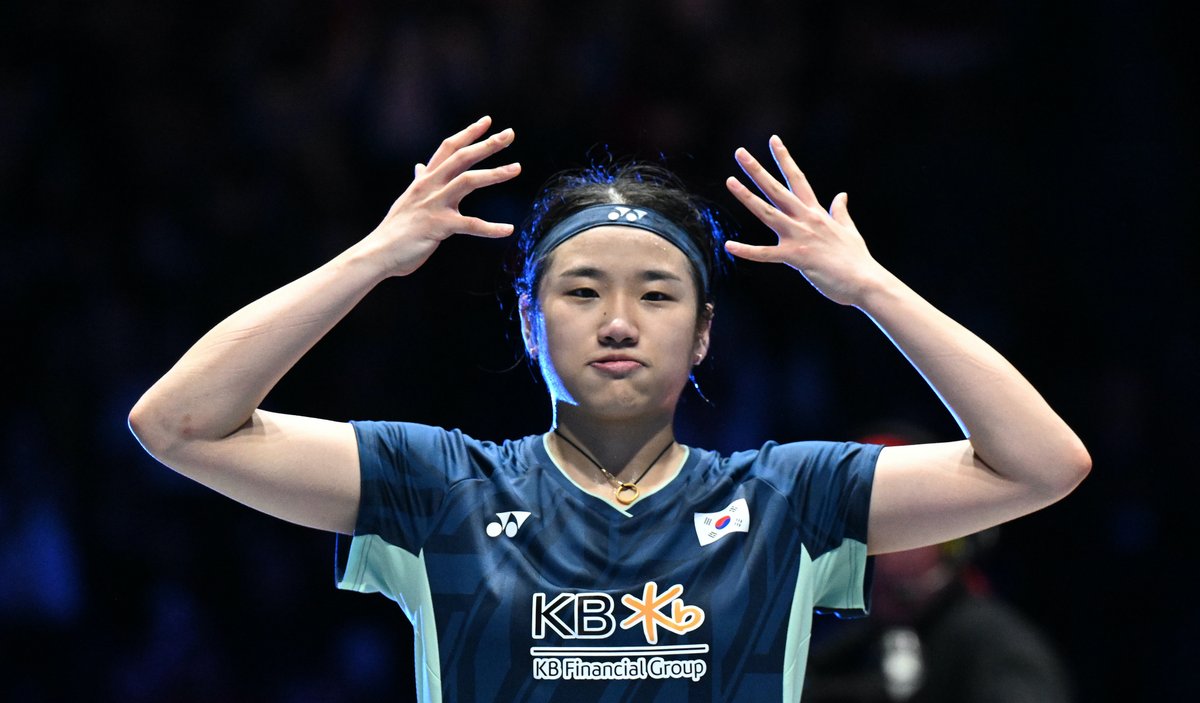 CGTNSportsScene's tweet image. 🇰🇷An Se-young clinched her 2nd #AllEngland title🏆after defeating 🇨🇳Wang Zhiyi 13-21 21-18 21-18 in 95 minutes.

💬An:
"I can't even try to describe how hard the match was."

💬Wang:
"I learned a lot from her. I cherish this match &amp;amp; would like to play her again."

#YAE25 #안세영
