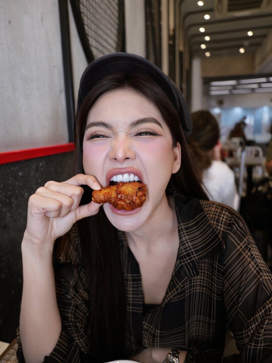 EWaraha's tweet image. กินอยู่ววววววววววววว ม่ายยต้องห่วงนะจ้ะมี๊ๆ