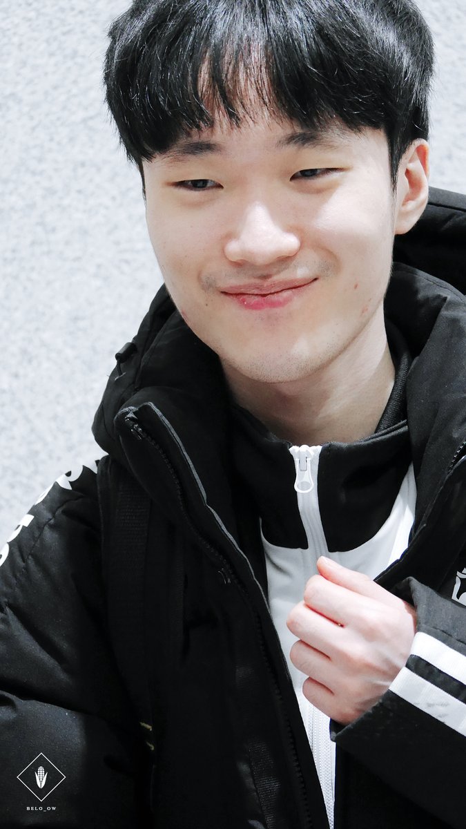 belo_ow's tweet photo. 250315 OWCS ASIA STAGE 1 
오랜만이에요...머쓱😅 
여전히 잘하는 후아유님
응원하는게 부끄럽지않은 선수🥰🥰

#WhoRU #후아유 #WAY https://t.co/WYEybUkxec