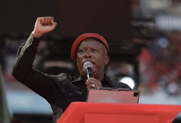 Aviel_X's tweet photo. @Rothmus Don't worry so much. Black racism is very popular in our world now. Like in South Africa, where whites are killed for the color of their skin. If you don't believe me, ask Julius Malema (MP in the South African Parliament). https://t.co/U9RXnYfV4b