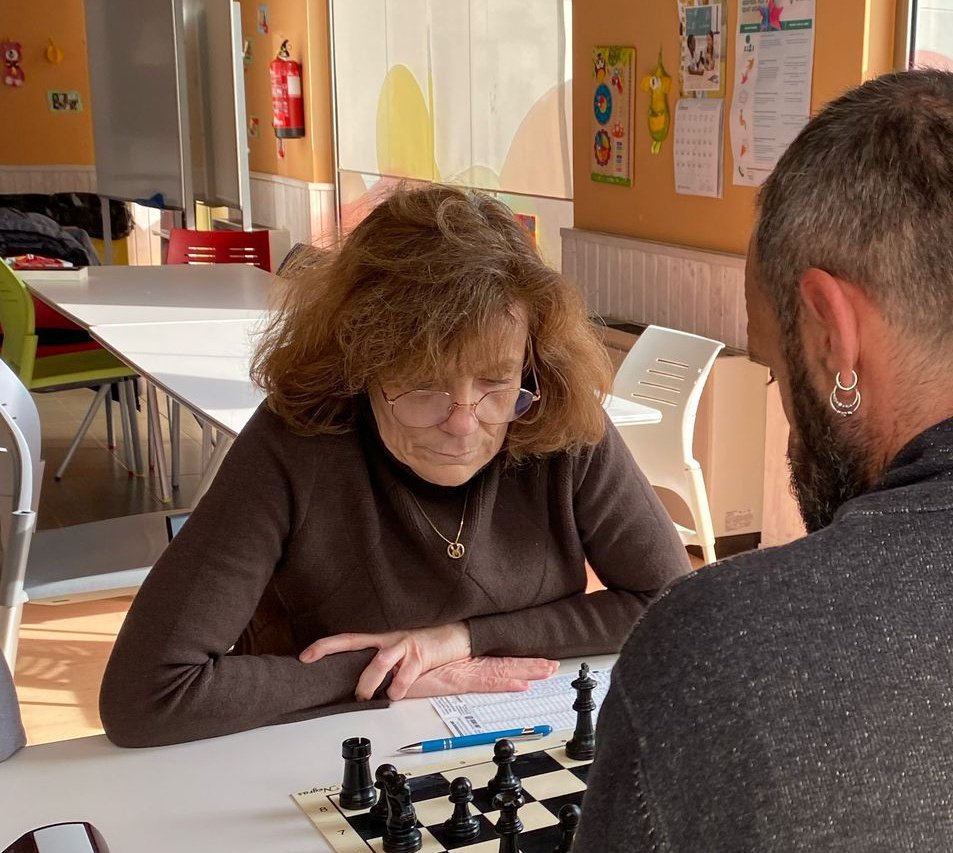 escacsgerunda's tweet photo. Acaba la #LligaEscacs i repassem les millors "performance".

Alex Ariza amb 6 de 6, la Marta Palés ha sumat 8 de 9, en Jan Balló 7 de 9 i en Pablo Moreno 7'5 de 9.

#EscacsGerunda #Escacs https://t.co/VUg0oYRMz0