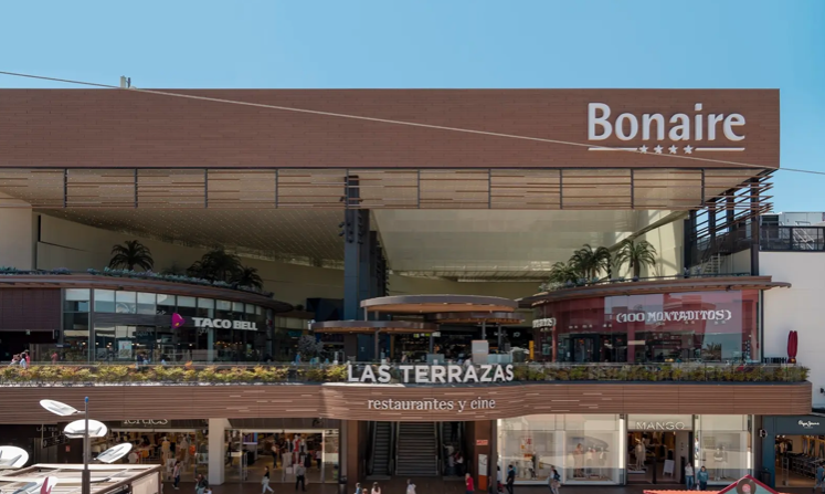Breaking: <a href="/urw_group/">Unibail-Rodamco-Westfield</a> sells Bonaire Shopping Centre for €305M! 💰
blog.consorto.com/urw-sells-bona…
Castellana Properties expands its Spanish retail portfolio with this major acquisition. Does this signal a strong comeback for retail investments? 🏢📈