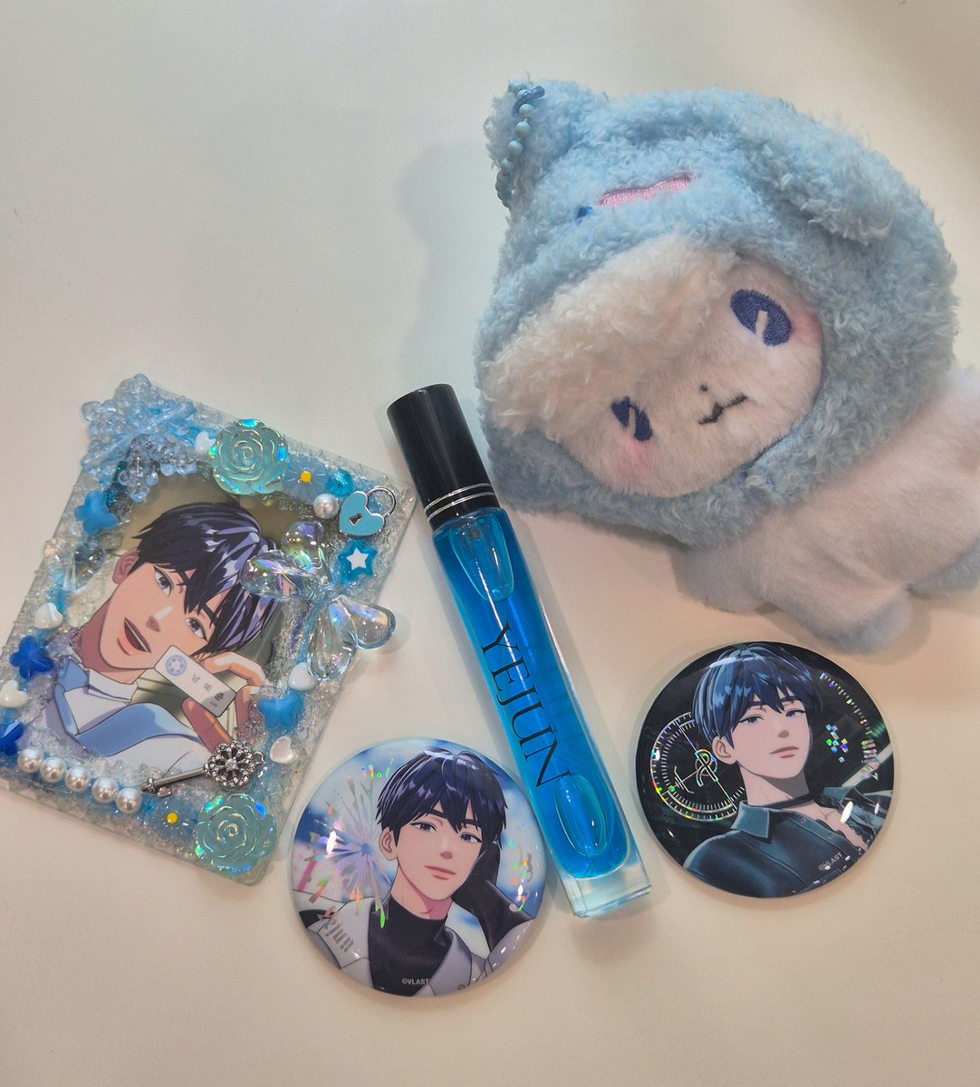 _atescent's tweet image. 최애의 향을 만들 수 있는
[최애아이돌커스텀]클래스를 오픈했습니다.

좋아하는 연예인, 아이돌의 영상을 시청하며
원하는 향을 제작하실 수 있으세요🫶

사진은 샘플용 10ml로 제작한 
플레이브 향수입니다.