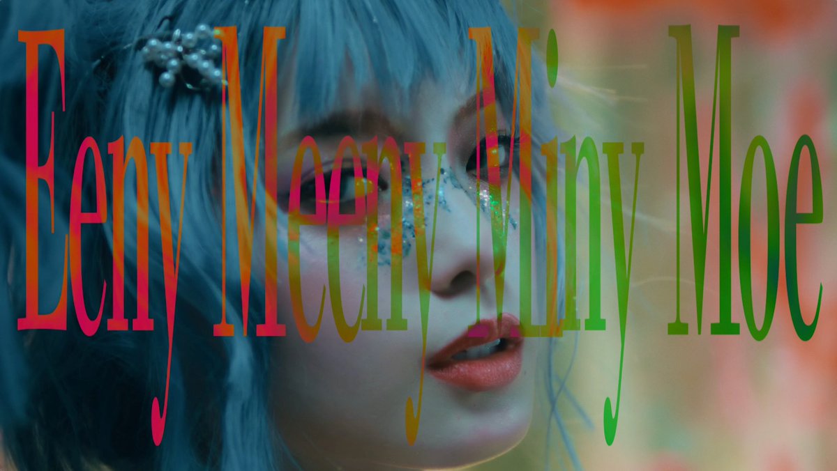 chigira_takuya's tweet image. 平手友梨奈のMVのサムネに迷ってて、
5枚の中から良いと思うものをリツイートしてもらえませんか。
1番リツイートが多かったものにしますね！

2枚目

「イニミニマイニモ」
2025.3.19 Release 
hirate-yurina.lnk.to/emmmTP