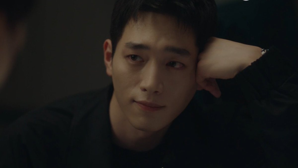 chaedaely's tweet photo. MAN THAT LOOK AT YOU LIKE THIS WHILE YOU'RE TALKING 😭😭😭😭😭😭😭😭😭😭😭 https://t.co/d3Xkj6YRyG