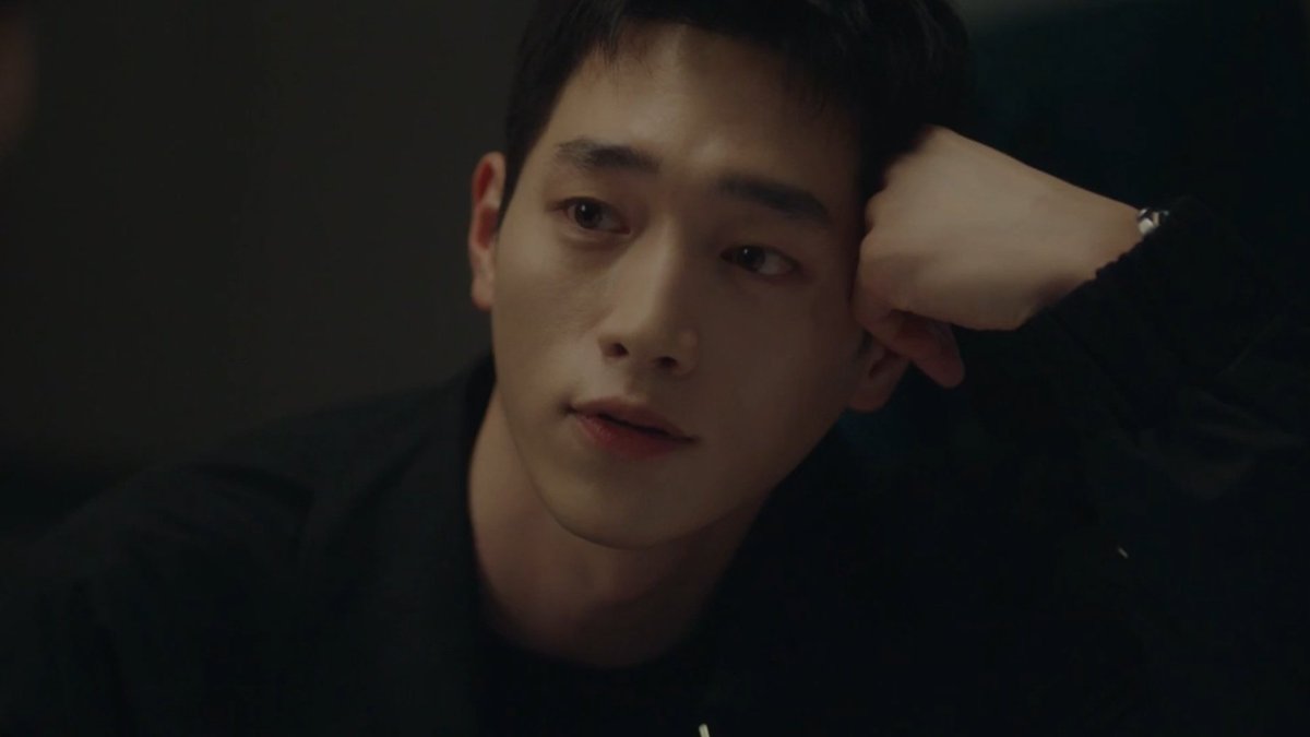 chaedaely's tweet photo. MAN THAT LOOK AT YOU LIKE THIS WHILE YOU'RE TALKING 😭😭😭😭😭😭😭😭😭😭😭 https://t.co/d3Xkj6YRyG