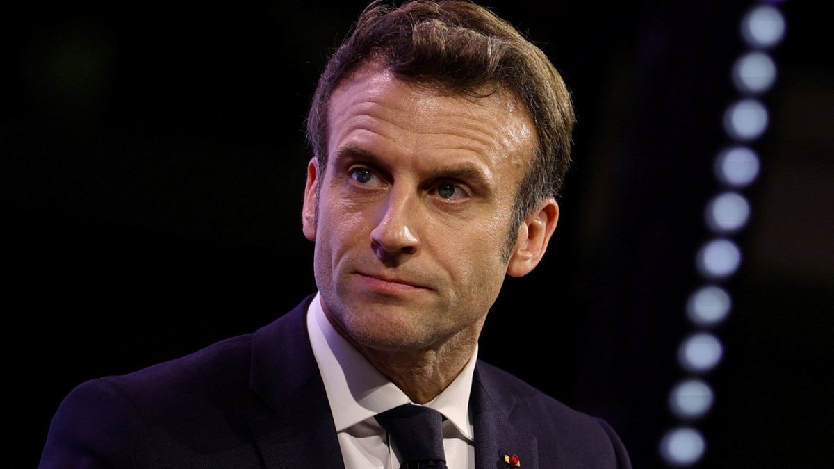 Massi_DiMario's tweet photo. 🧵"Non Spetta alla Russia decidere."
🇫🇷Macron: 🇪🇺l'Europa Schiererà 
le Forze di Peacekeeping in 🇺🇦Ucraina 
Senza Tenere Conto dell'opinione di Putin:
Dettagli e fonti allegate. 1/16 ⬇️⬇️⬇️ https://t.co/GzaAtym9uq