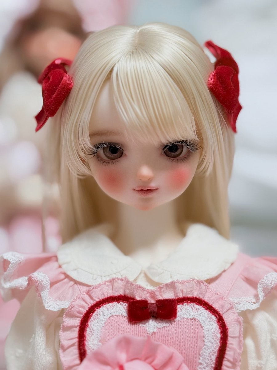 달콤허니😋..... 옷만 입혀놓고 덩그라니 앉혀놨는데  휴무에 진짜 인놀할거야•••