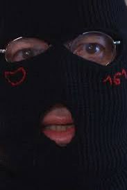 Anwalt Gysi behauptet, ein Drittel der Abgeordneten könne den neuen Bundestag nicht konstituieren. Aber er schaut zu, wie die Hälfte des alten das ganze Land ausraubt und sich dabei gegenseitig Billionen zuschanzt. 

Es ist völlig absurd, sich an die Spielregeln zu halten, wenn