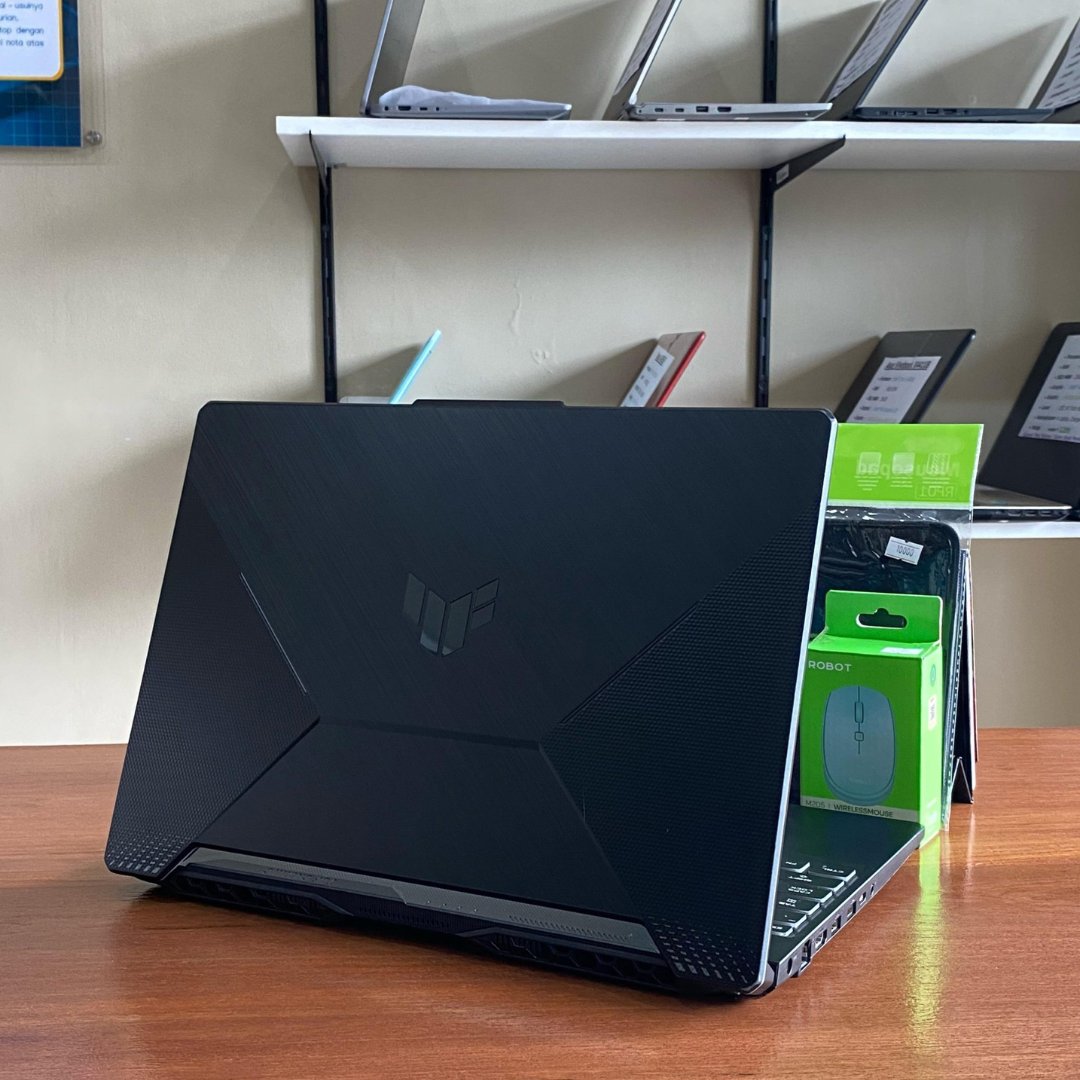 javacomp21's tweet photo. Laptop ini dibandrol sangat murah sekali harga ramah banget dikantong mahasiswa atau pelajar cukup 9.299.000 kalian sudah bisa mendapatkan Laptop keren ini. 

Eitssss hampir lupa nih Laptop masih Fullset plus Tas Ori masih tersimpan dengan baik 

Jadi tunggu apalagi yukkk order https://t.co/HG8a3uL25j