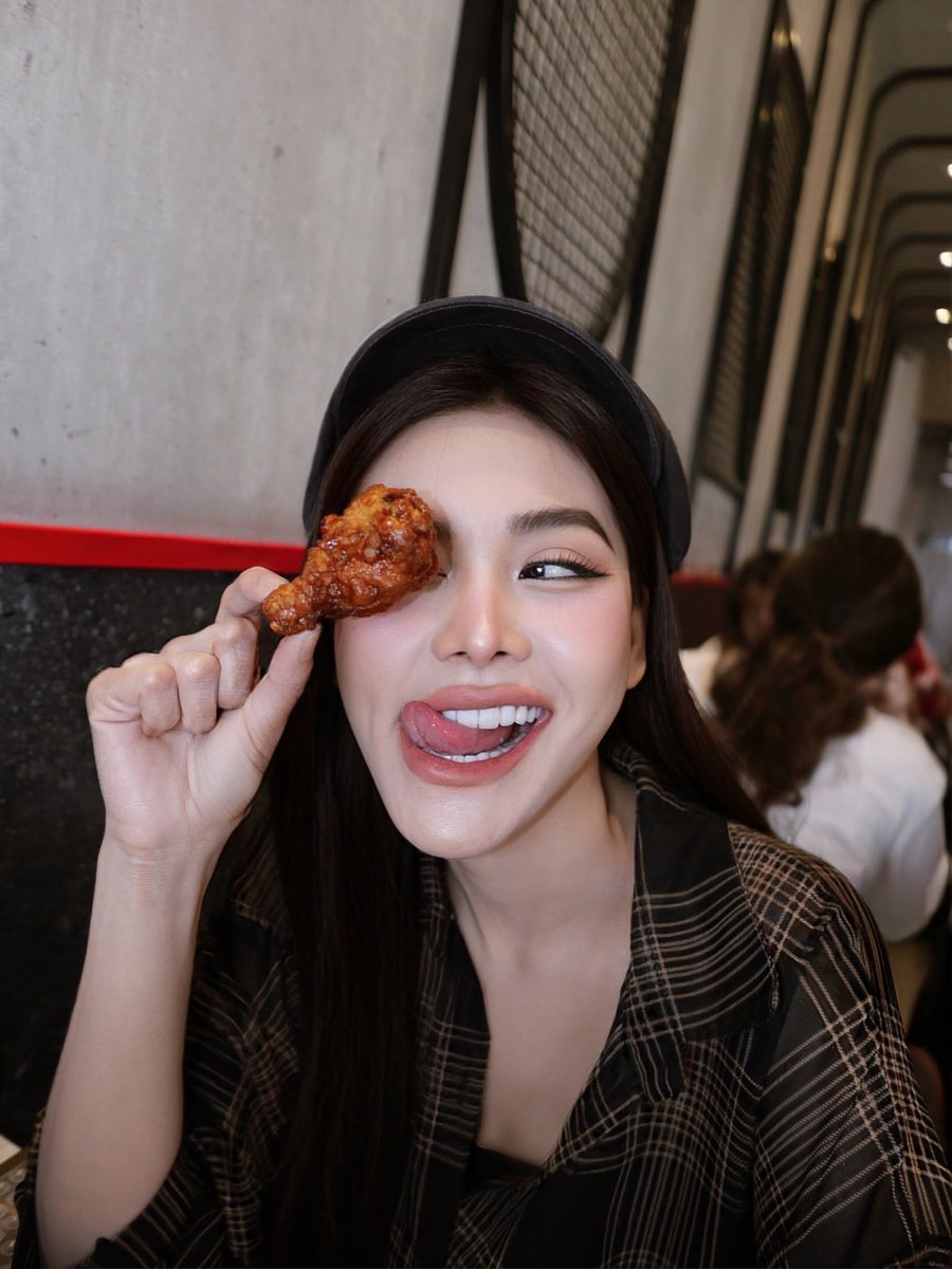 EWaraha's tweet image. ลงรูปเอาใจสวายสะหน่อย 😋