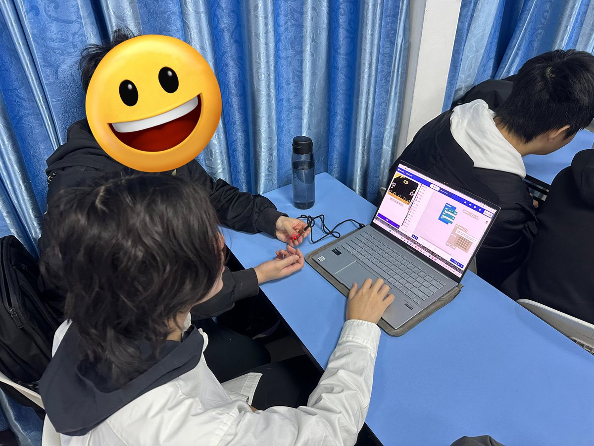 mitchelafrica's tweet image. #Coding4Climate has started in our Design class and we are going to use @microbit_edu to design solutions for environmental problems