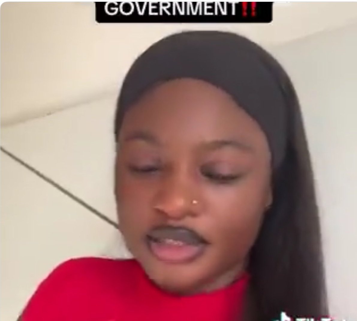 ChuksEricE's tweet photo. "Raye, I assure you, just like Nigerians have my back during my own time, we got your back too. Nothing is going to happen to you"

-Dele Farotimi reacts to video of 
NYSC corp member who cålls out Tinubu's government over high cost of living in Nigeria. https://t.co/YCOjO6eJV4