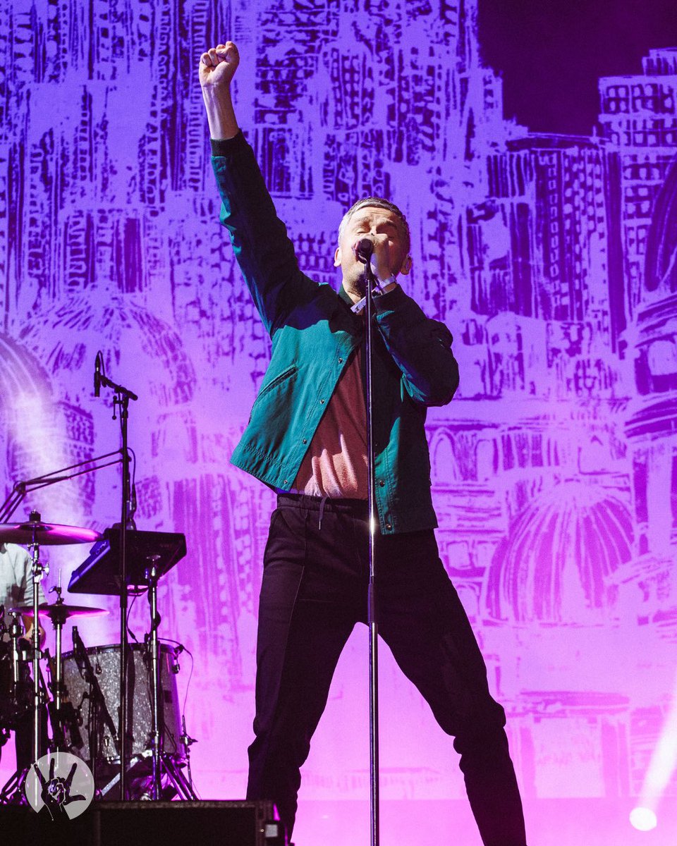 vivelatino's tweet photo. La única oportunidad de cambiar fue estando con Keane esta noche. 🫂
#VL25 https://t.co/5R4bZD9UC4