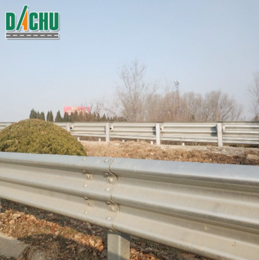 DachuGuardrail's tweet image. Enhance road safety with the Thrie-Beam Guardrail:

🔹 Maximum Impact Resistance – Three-wave structure absorbs heavy crashes.
🔹 Weatherproof &amp;amp; Corrosion-Resistant – Hot-dip galvanized for long-term durability.
#TrafficSafety #ThrieBeamBarrier #GuardrailSolutions #SafeRoads