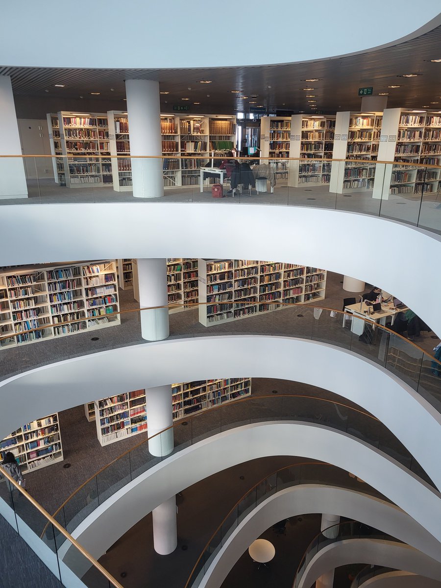 A look back at the "Entangled History of Poland" workshop last week at the <a href="/aberdeenuni/">University of Aberdeen</a> 🏴󠁧󠁢󠁳󠁣󠁴󠁿 held in the stunning University of Aberdeen Library!