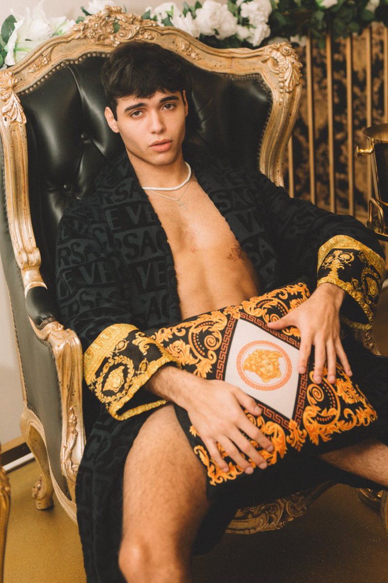 tell me "hi" then check your messages