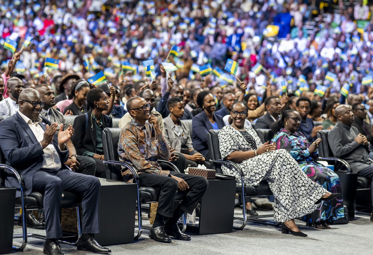 kagire's tweet photo. About #KwegeraAbaturage 

One thing the world never understands is the dishonesty of #Rwanda's critics, either because the country is too complicated for them to understand or they simply don't want to understand &amp; deliberately stay unhinged in their views. Why am I saying this? https://t.co/qOFrO4S8iz