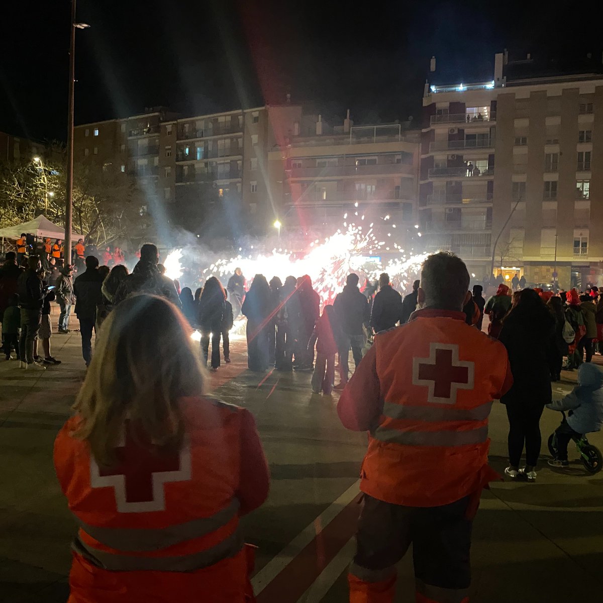 CreuRojaTRS's tweet photo. Imatges d'aquest dissabte acompanyant a les persones que van participar a la Cursa popular de Can Palet i a la "Calçoboada" de Can Boada.
#SerMillors #PreventiusCreuRoja https://t.co/KuYXo2h4tf