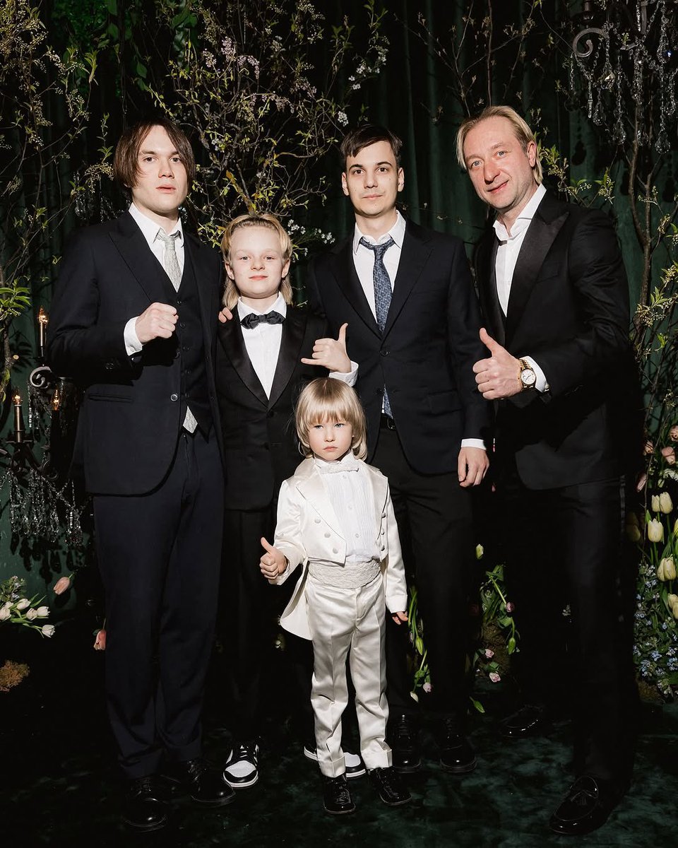 EvgeniPlushenko's tweet image. The male half of the family 💪🏻