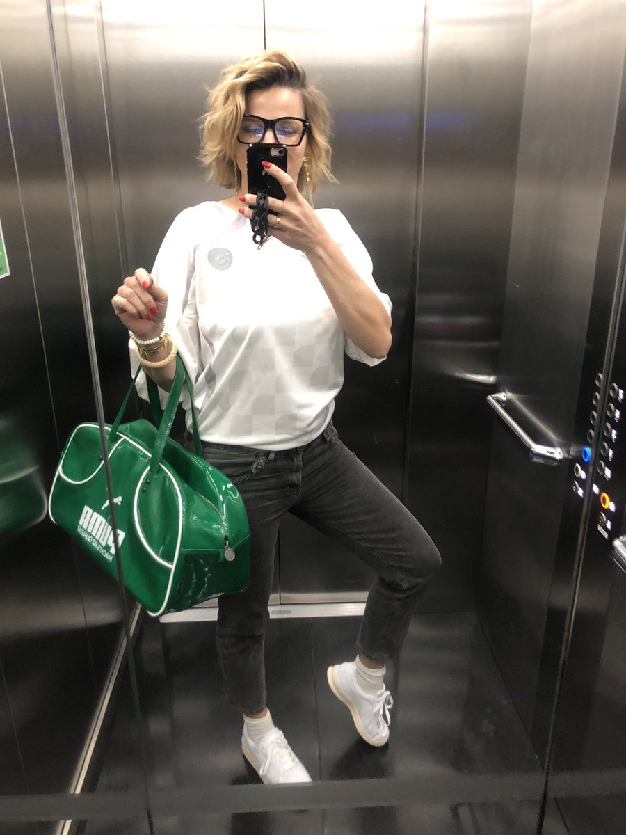 ⭐France⭐ Pierron tweet media