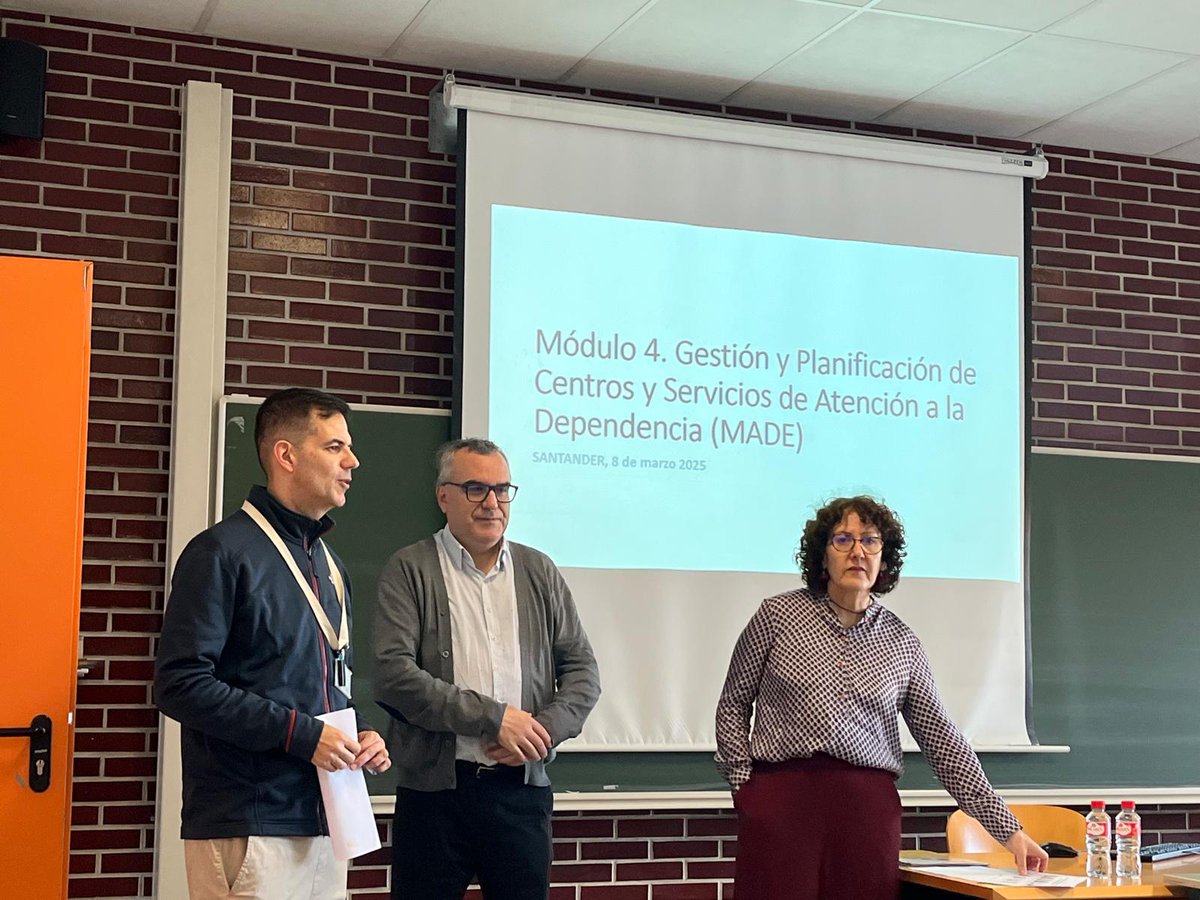 made_uc's tweet photo. 🎉 Finalizamos el Módulo 4 del MADE: Habilidades Directivas: Gestión de RRHH y Resolución de Conflictos. 🙌
Gracias a ponentes y alumn@s por hacerlo posible. 
¡A por el Módulo 5: Ética y Buen Trato! 💪✨ Os dejamos algunas fotos de las sesiones. https://t.co/FnlvjOLFmG