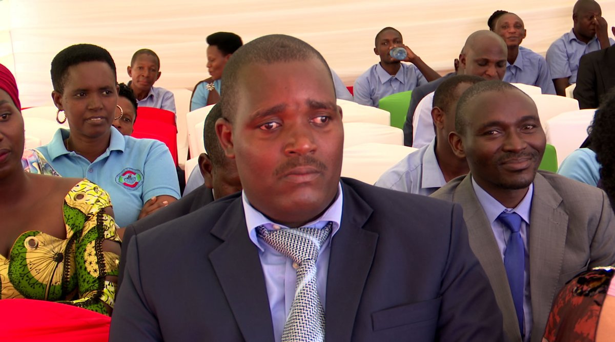 #OnprInnovation "C'est ds nos soucis de tjrs rendre les meilleurs services, et ds des manières + accessibles et moins couteux, que ns ouvrons cette agence #OnprBuhumuza ici au chef-lieu #Cankuzo de la province #Buhumuza", a déclaré <a href="/anastase_jean/">Hicuburundi Jean Anastase</a> lors de son ouverture solennelle.