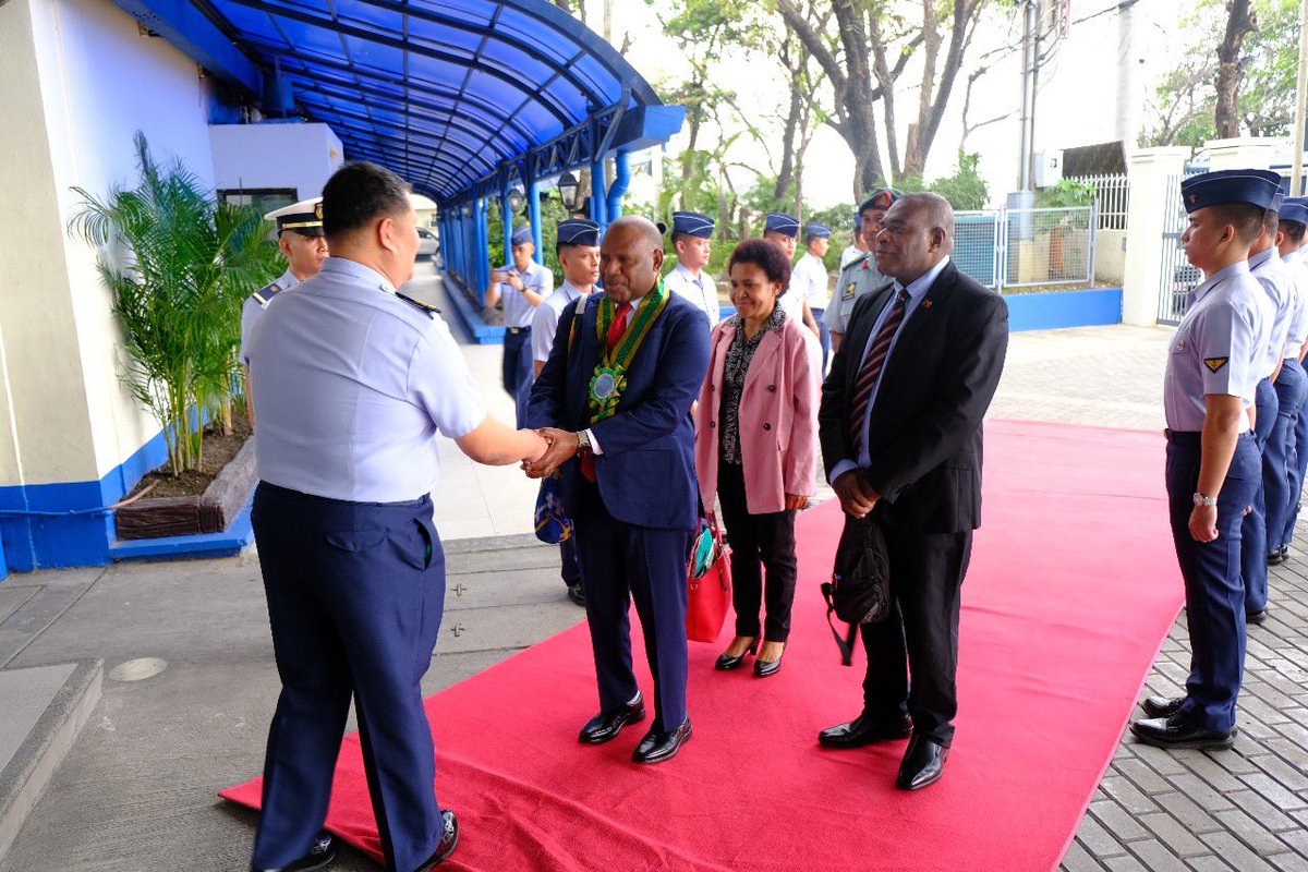 UNODC_BMB's tweet photo. 🇵🇭 Happening Today! With @UNODC_MCP facilitation &amp; Norway 🇳🇴 funding, PNG MLE officials visit @NMCenter_ to enhance #MaritimeSecurity cooperation through briefings on #MDA, analysis &amp; inter-agency collaboration, supporting PNG’s ongoing #MaritimeGovernance efforts. https://t.co/1J5YkYDdcz