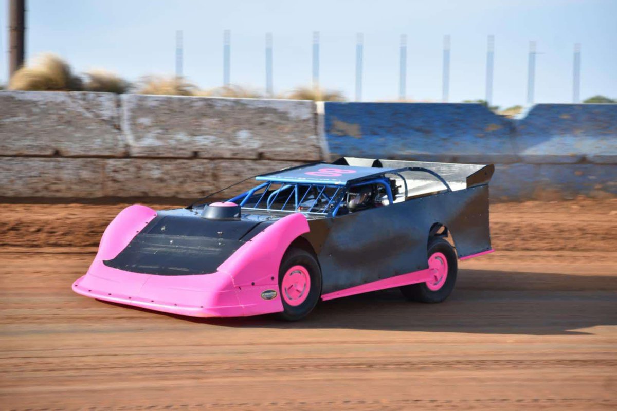 Darktempest080's tweet image. Had a good showing at Fayetteville motor speedway. Here is too a good year