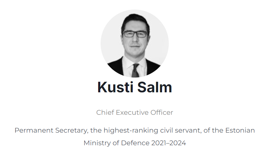 Keeruline on eesti ajakirjandust kõrvalt vaadata, kuidas Kusti Salmi tsiteeritakse spetsialisti ja "endise Kaitsemin kantslerina", kuigi hetkel on Kusti Salme eesmärk saada riigilt sadades miljonitest laskemoona TELLIMUS Frankenbur Technologies'ile, mille tegevjuht ta on.