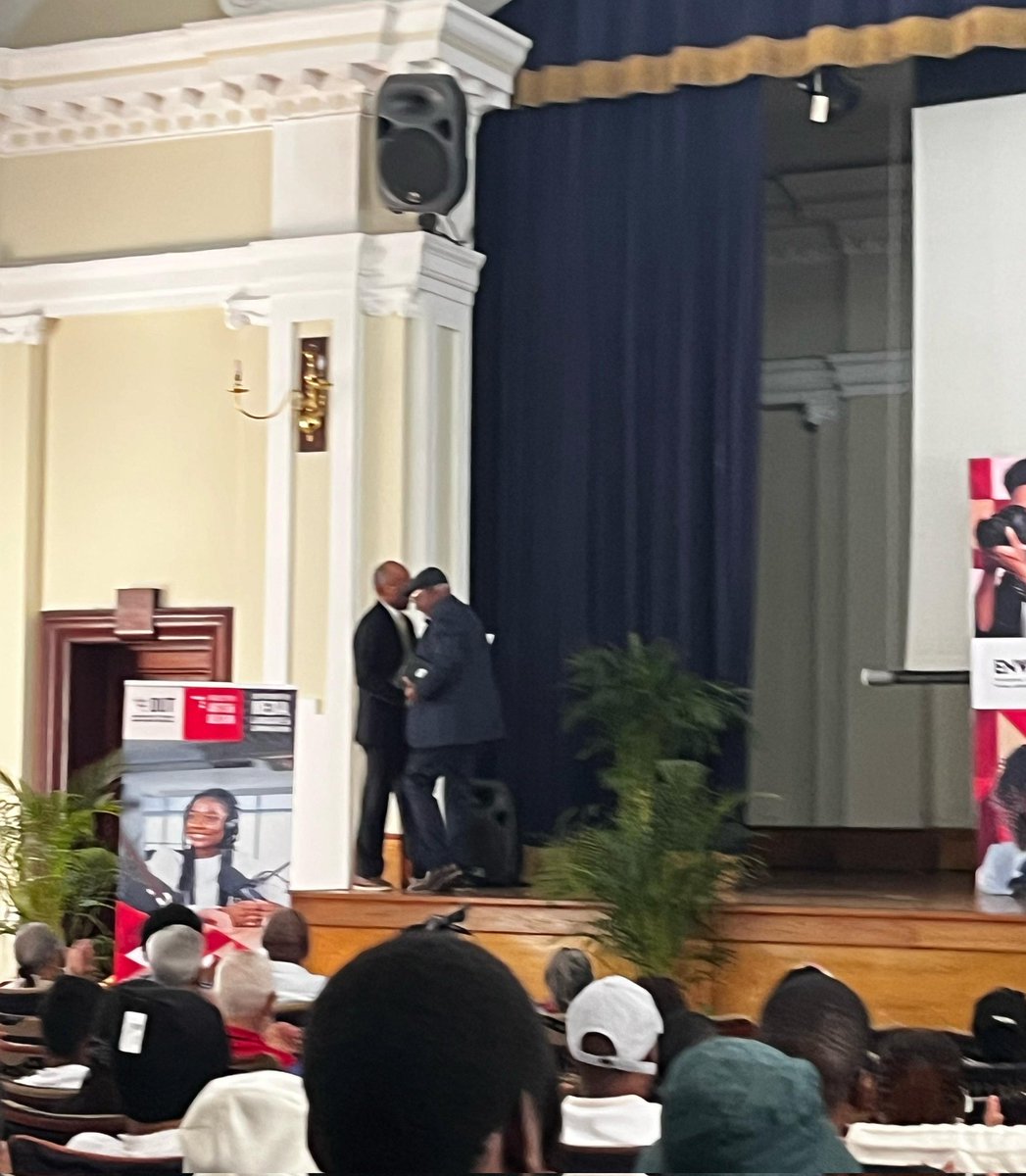 David Gengan introduces the guest speaker, Dr Johny Mack.
#DUTFacultyofArtsandDesign
#MahatmaGandhiMediaLecture 
#GandhiDevelopmentTrust