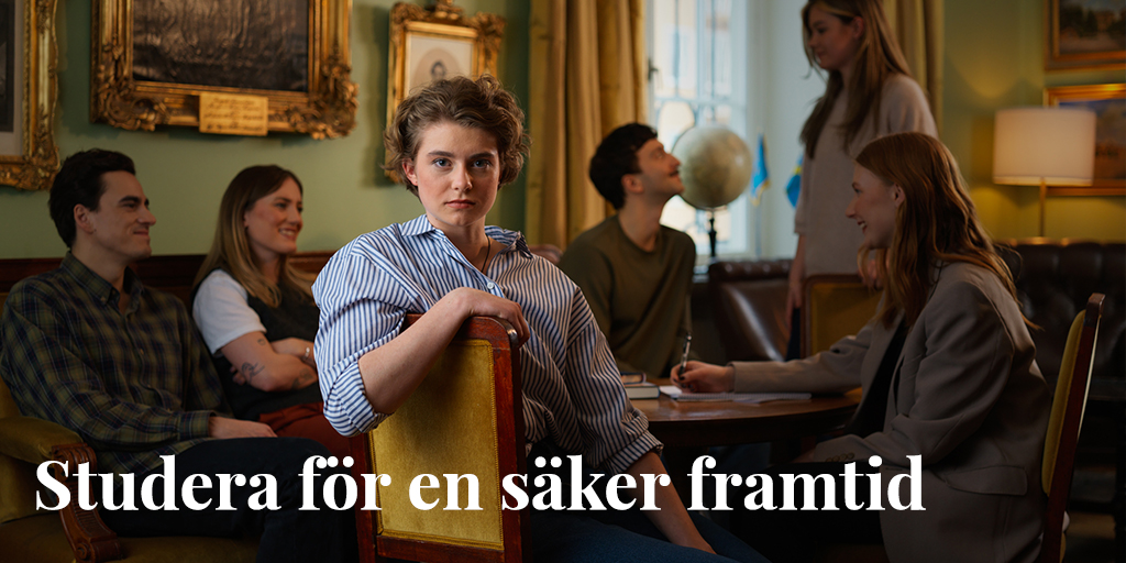 Forsvarshogsk's tweet image. Nu är anmälan till höstterminen 2025 öppen!

Försvarshögskolan är det enda lärosätet i Sverige där civila och militära perspektiv på försvar, krishantering och säkerhet möts. Hos oss ska du plugga om du vill jobba med att lösa morgondagens kriser och konflikter.

Se hela