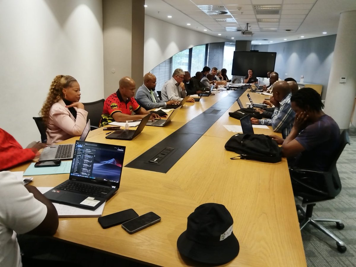 kholofeloMorodi's tweet image. This morning, I’m meeting with unions and key stakeholders at the Local Labour Forum. These engagements are crucial for strengthening workplace relations and ensuring fair labour practices that ultimately benefit the people of Tshwane.  #LLF #LabourRelations&quot;
