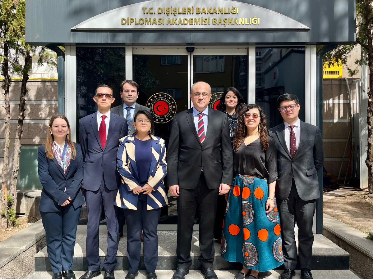 Kolombiyalı Diplomatlar Mesleki Eğitim Programı’nın açılışı bugün yapılmıştır.