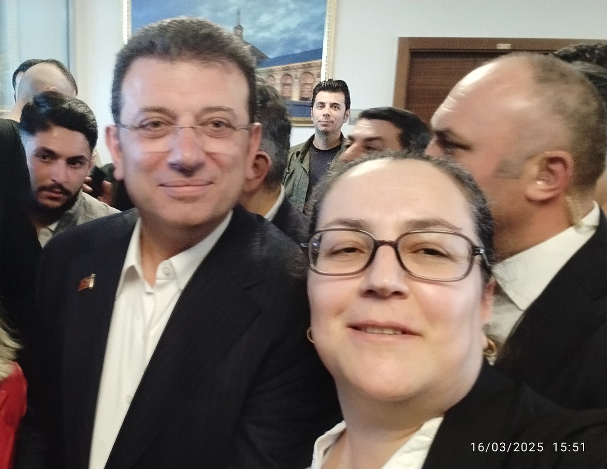 Rahime_okk's tweet photo. Türkiyenin Cumhurbaskani ya hep beraber ya hic birimiz✌ https://t.co/z4J5e4gTQK