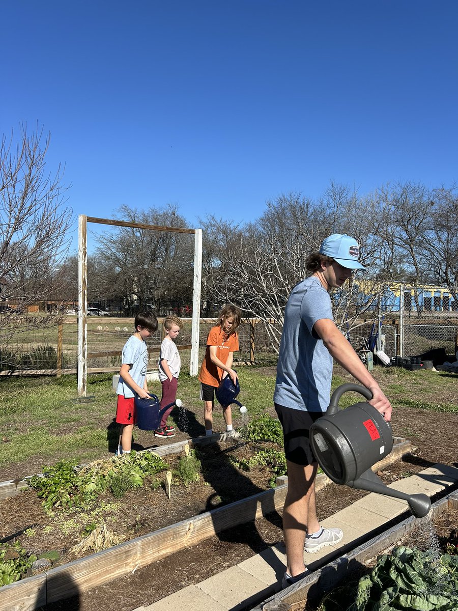 Your support can make a difference! Donate today and help <a href="/peas_community/">PEAS</a> and @texasonefund provide vital resources to those in need. Every contribution counts. Together, we can create lasting change! Visit: peascommunity.org/registrations.…