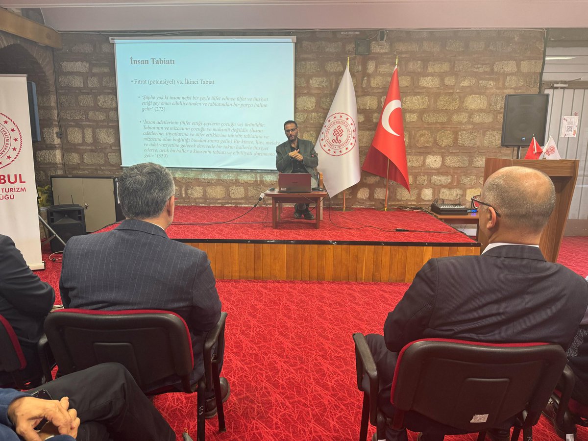 iktm34's tweet photo. İl Müdürümüz Hüseyin Keskin’in katılımıyla 14. yüzyılda yaşamış İslam filozofu İbn Haldun’u vefatının 619. yıl dönümünde, Dr. Mehmet Akif Kayapınar’ın konuk olduğu “İbn Haldun’un Toplumsal ve Siyasal Düşüncesi” söyleşisi Orhan Kemal İl Halk Kütüphanesinde gerçekleşti. https://t.co/ei3zJhmwoo