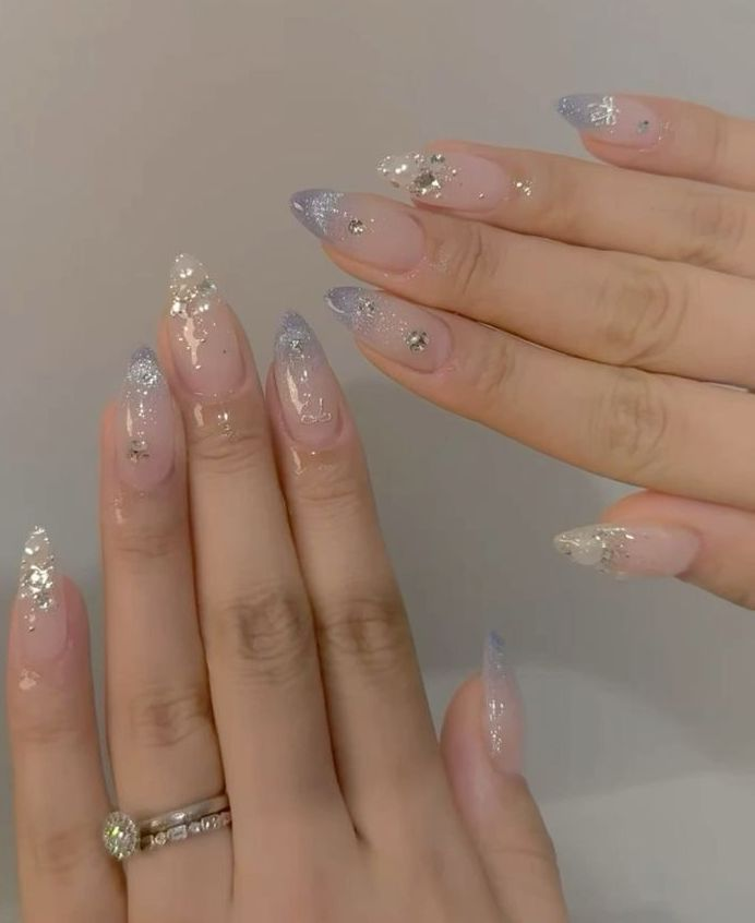 archivedlooks's tweet photo. Nail inspo https://t.co/nu9bOUO7mg
