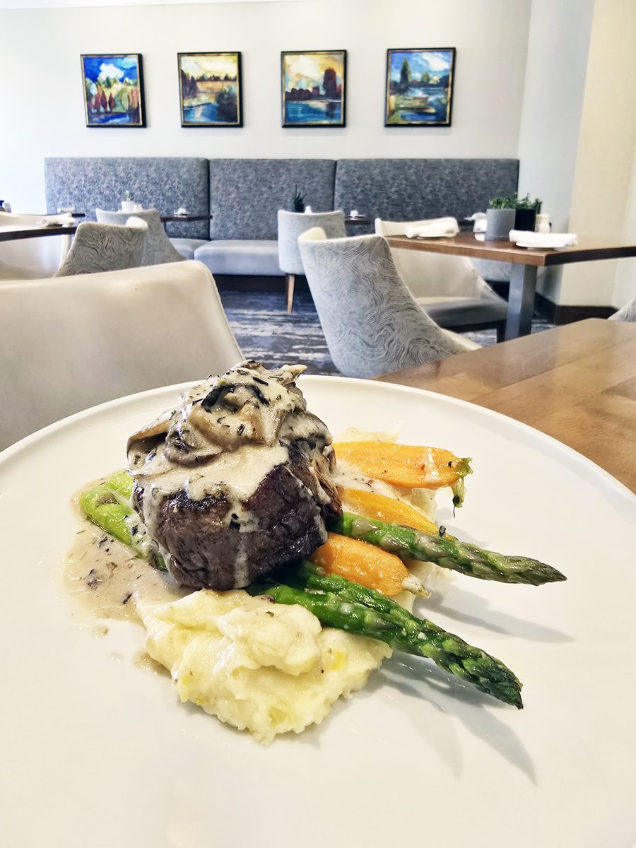 Enjoy these specials from Monday March 17th to Sunday March 30th at Crave Restaurant and Spirits Bar &amp; Lounge located inside the <a href="/SheratonParkway/">Sheraton Parkway Toronto North Hotel & Suites</a>. #GrilledTenderloin #PanRoastedOrangeRoughyFilet. Reserve you table on OpenTable and view the full menu at craverichmondhill.com.