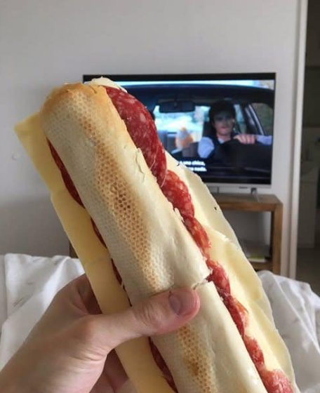 te amo sanwiche de salame y queso