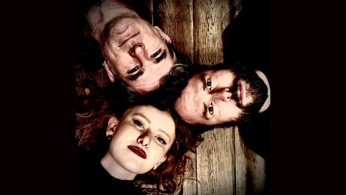 Our next guests on Friday 28th March are the amazing Cider with Molly tickets available now from
tickets@burtonfolkclub.org.uk
<a href="/CiderhouseReb/">The Ciderhouse Rebellion</a> 
<a href="/fr/">FrankfurterRundschau</a>