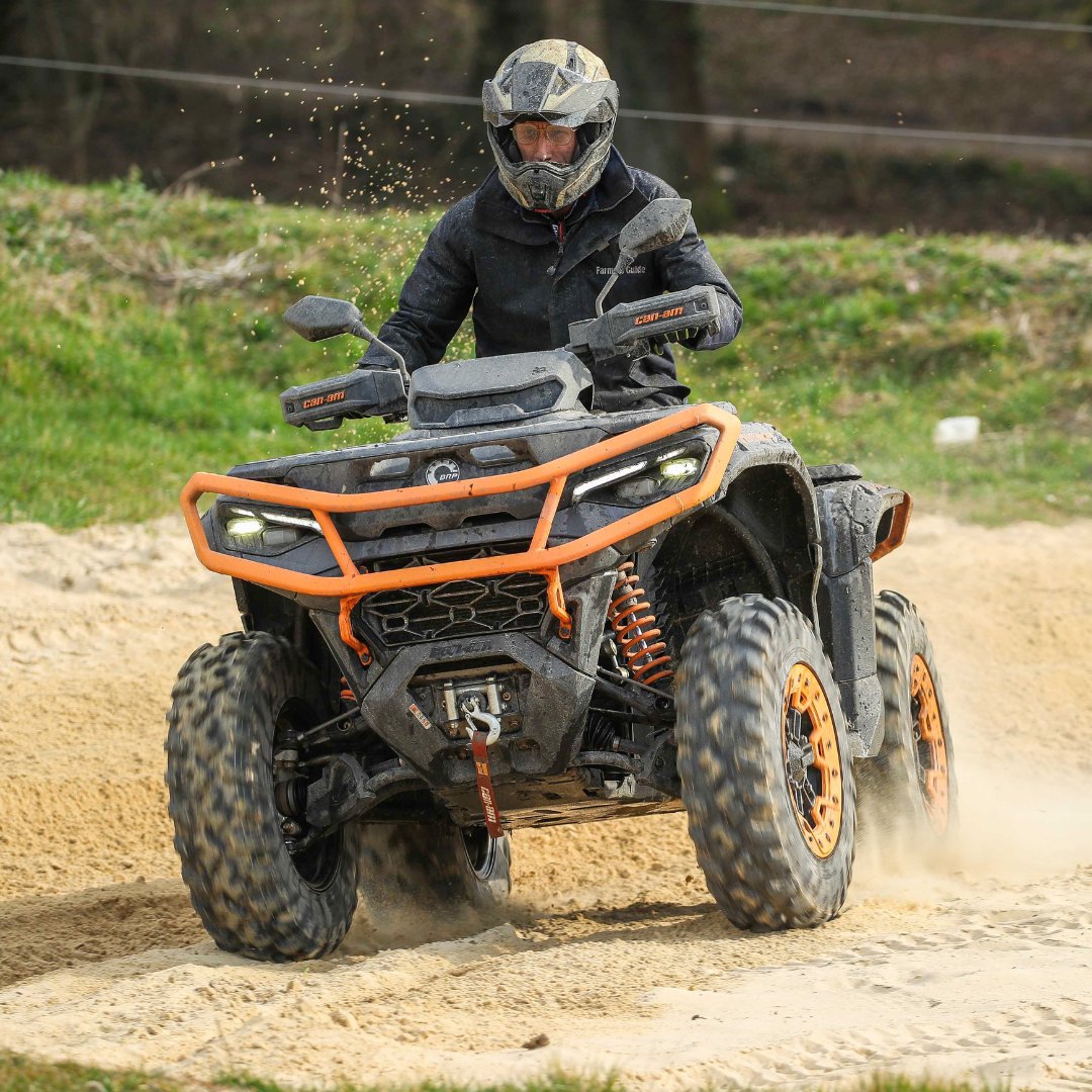 FarmersGuide's tweet image. What did you get up to at the weekend? Anything THIS exciting? 🤯
Machinery reporter Daniel put the @CanAm Outlander XT-P 1000R T ABS #atv through its paces in a brilliantly #muddy course in Montalez Le Bois, France 🇫🇷

#farmvehicles #offroad #quadbike #canam #adrenaline