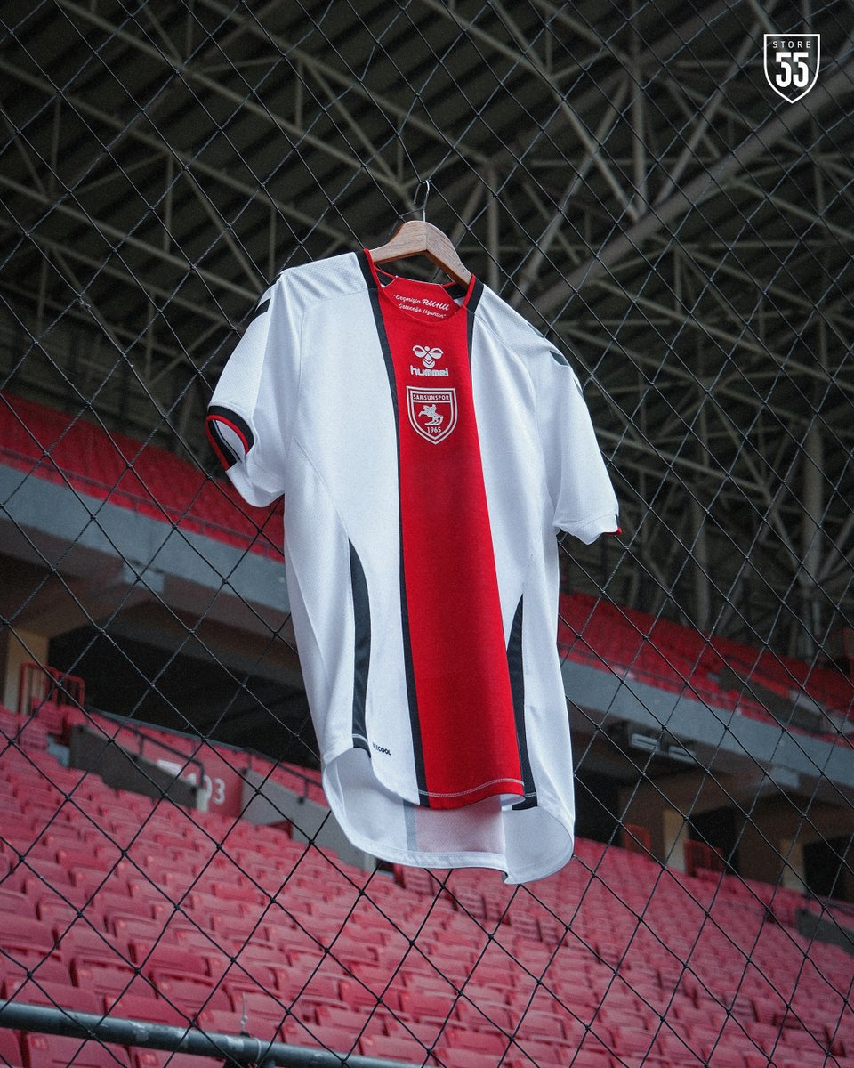 store55official's tweet photo. Milenyum Forma ile geçmişin ruhu geleceğe uzansın!😎🔴⚪

👉🏼 Tüm formalar https://t.co/Njmxv0BfGl ve Store55 mağazalarında seni bekliyor.

#Store55 #Samsunspor https://t.co/0uLrVBePy1